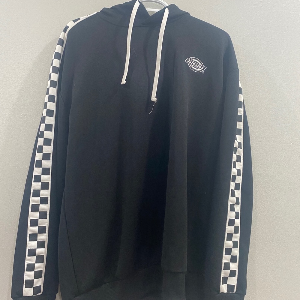 Dickie’s track outfit